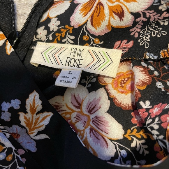 Women’s Blouse - Picture 3 of 3